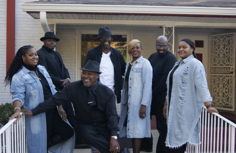 Gallery photo 1 of The Good News  Angels
