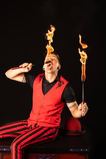 Gallery photo 3 of Jason D'Vaude - The Circus Man