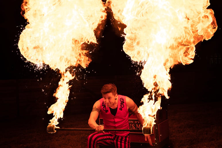 Gallery photo 1 of Jason D'Vaude - The Circus Man