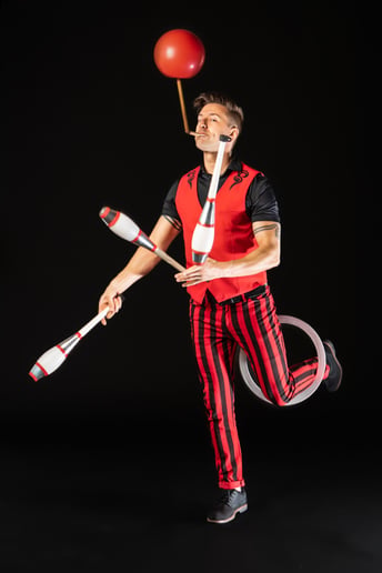 Gallery photo 7 of Jason D'Vaude - The Circus Man