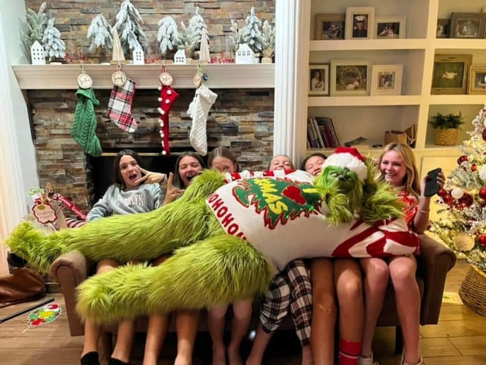 Gallery photo 5 of Vicki Russell as the The Grinch