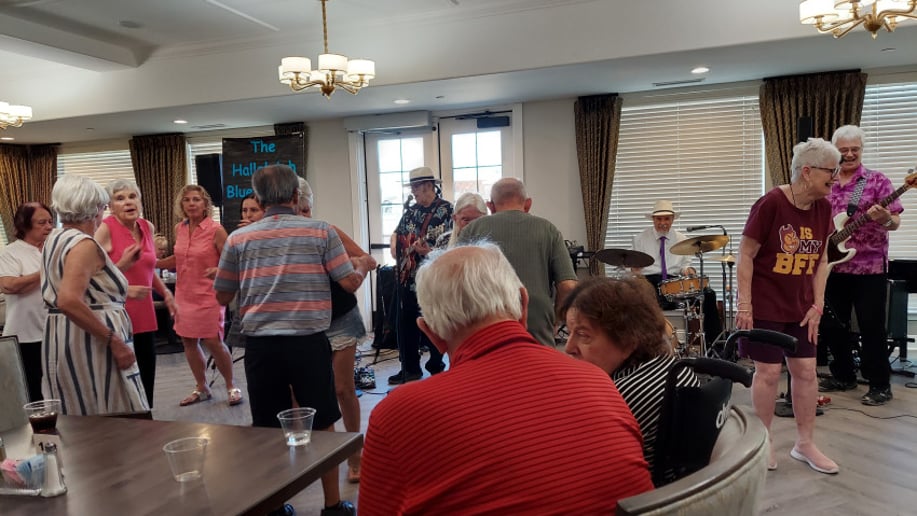 Gallery photo 4 of The Hallelujah Blues Band