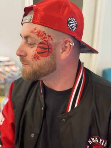 Gallery photo 7 of The Hamilton Face Painter