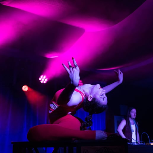 Gallery photo 2 of Hans The Contortionist