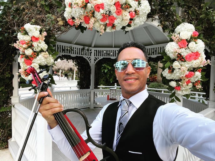 Gallery photo 6 of The Happy Violin