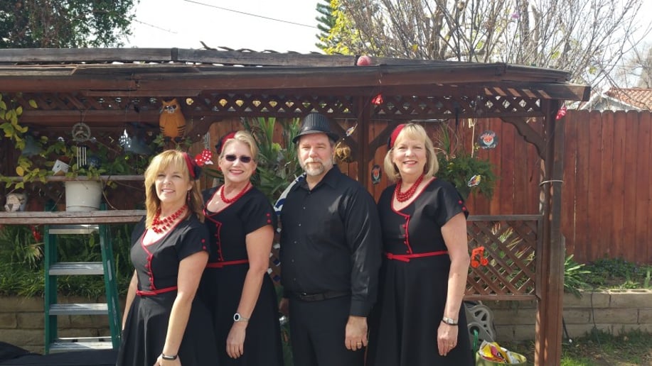Gallery photo 1 of The Harmony Sisters & Little Big Band