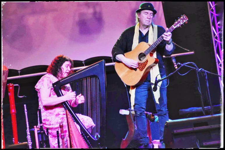 Gallery photo 5 of The Harper and The Minstrel