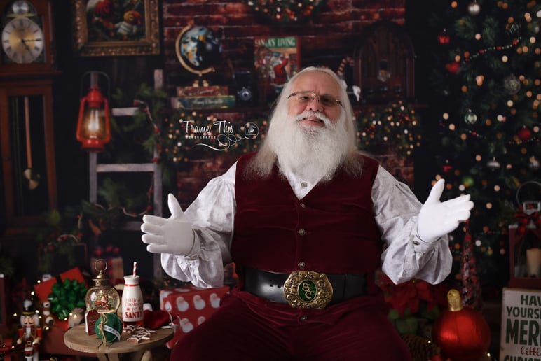 Gallery photo 7 of The Heights Santa