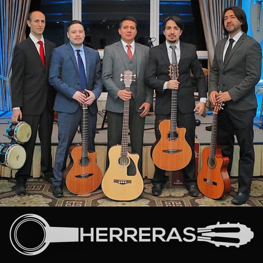 Gallery photo 9 of The Herreras