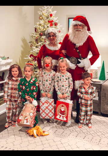 Gallery photo 7 of The Hilton Head Santa Claus LLC
