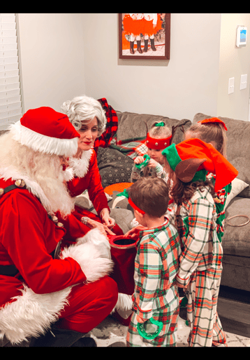 Gallery photo 18 of The Hilton Head Santa Claus LLC