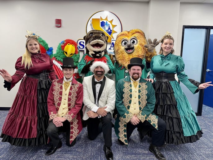 Gallery photo 30 of The Holiday Carolers