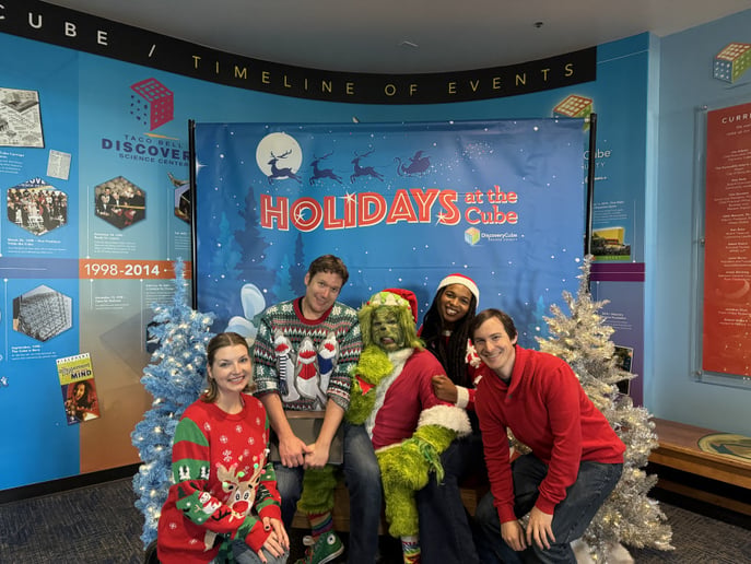 Gallery photo 32 of The Holiday Carolers