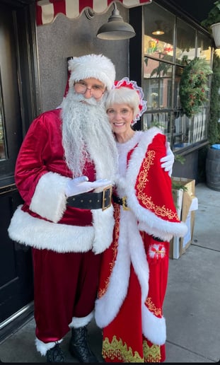 Gallery photo 48 of The Holiday Carolers