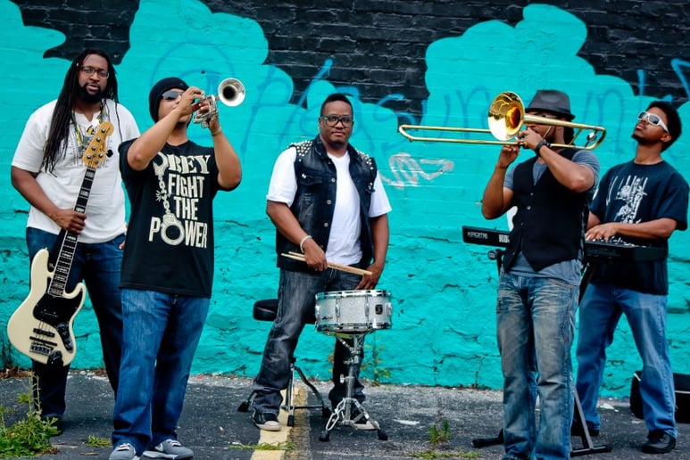 Gallery photo 1 of The Homegrown Experience