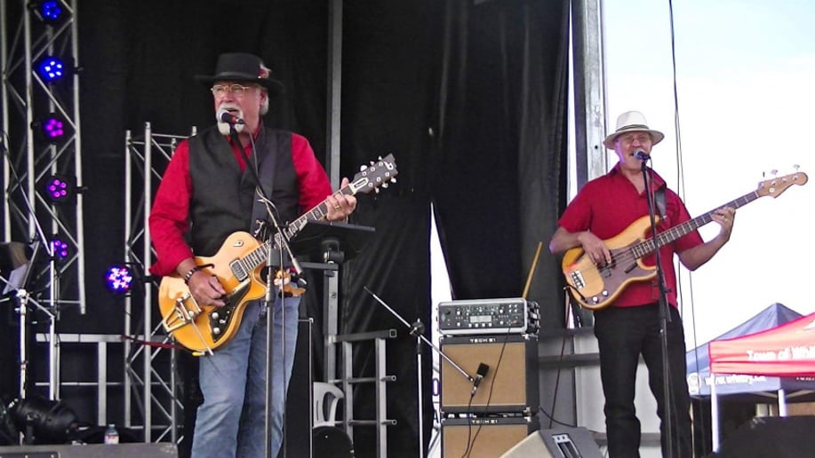 Gallery photo 16 of The Jackson Fox Band