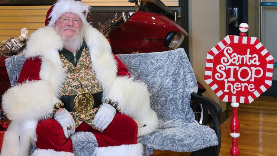 Gallery photo 1 of The Jolly Old Elf Wichita