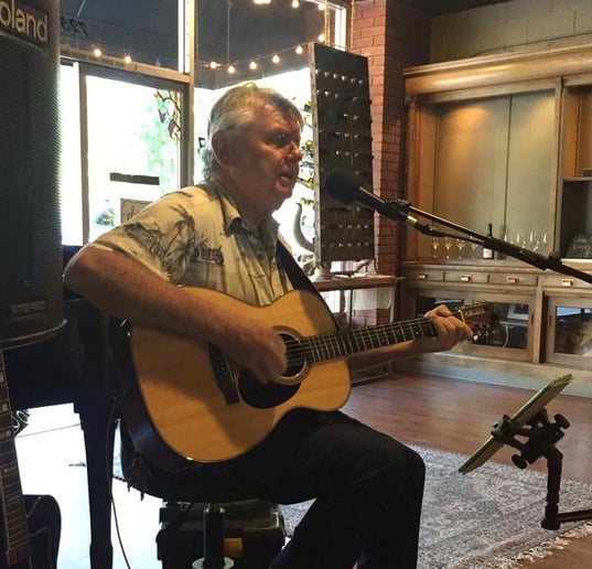 Gallery photo 2 of Jukebox Troubadour Ken Warrick