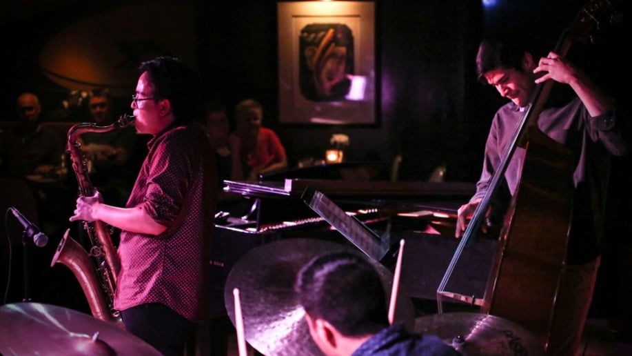 Gallery photo 2 of The Kenji Lee Band