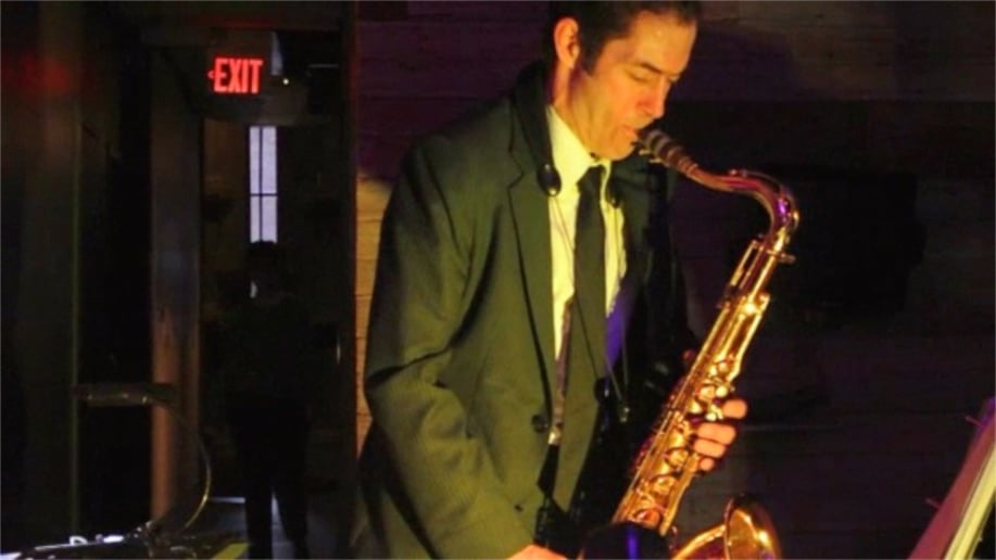 Gallery photo 60 of The Kensie Jazz and Dance Band