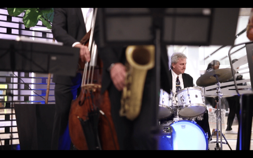 Gallery photo 16 of The Kensie Jazz and Dance Band