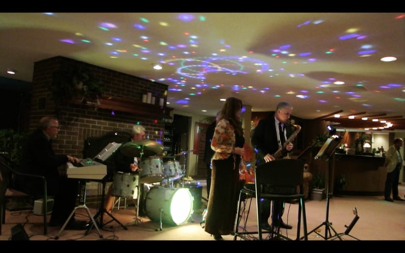 Gallery photo 55 of The Kensie Jazz and Dance Band
