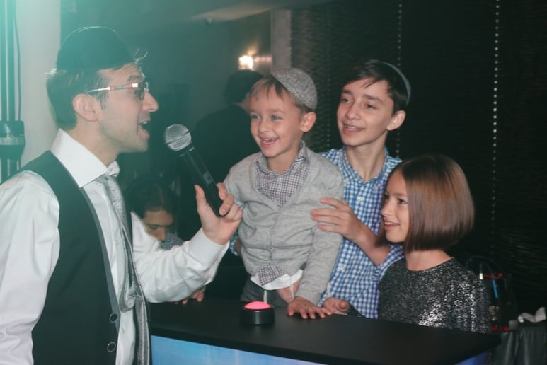Gallery photo 5 of The Live Game Show