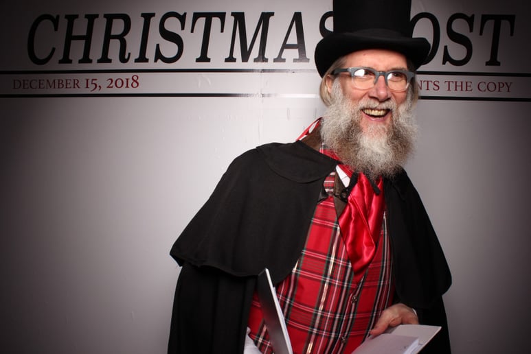 Gallery photo 11 of The Lola Bard Holiday Carolers
