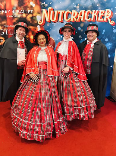 Gallery photo 6 of The Lola Bard Holiday Carolers