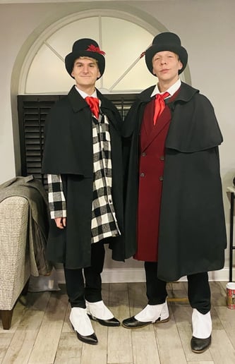 Gallery photo 20 of The Lola Bard Holiday Carolers