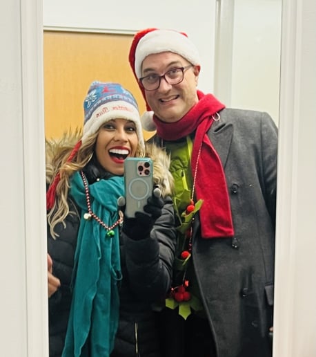 Gallery photo 23 of The Lola Bard Holiday Carolers