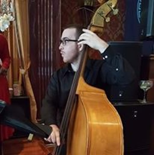 Gallery photo 10 of Louis Pettinelli Entertainment