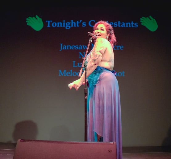 Gallery photo 7 of The Luscious Lil Lady