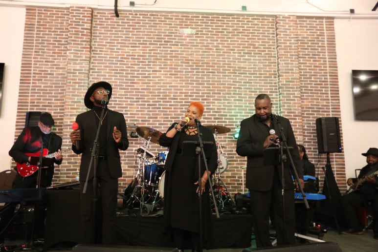 Gallery photo 7 of The Mack Band
