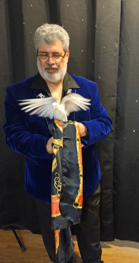 Gallery photo 7 of The Magic and Comedy of Joe Pescador