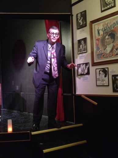 Gallery photo 16 of The Magic Entertainment of John Gardenier
