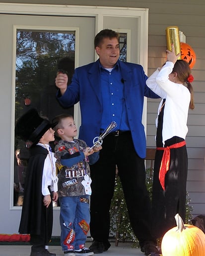 Gallery photo 5 of The Magic Fun Man Show