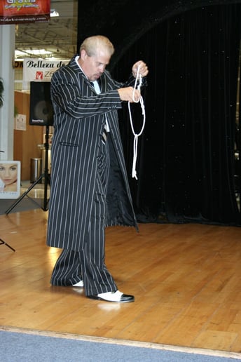 Gallery photo 7 of The Magic of Michael Aslan