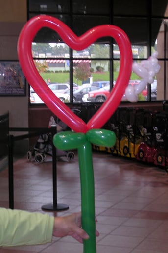 Gallery photo 7 of The Magical Balloon Guy