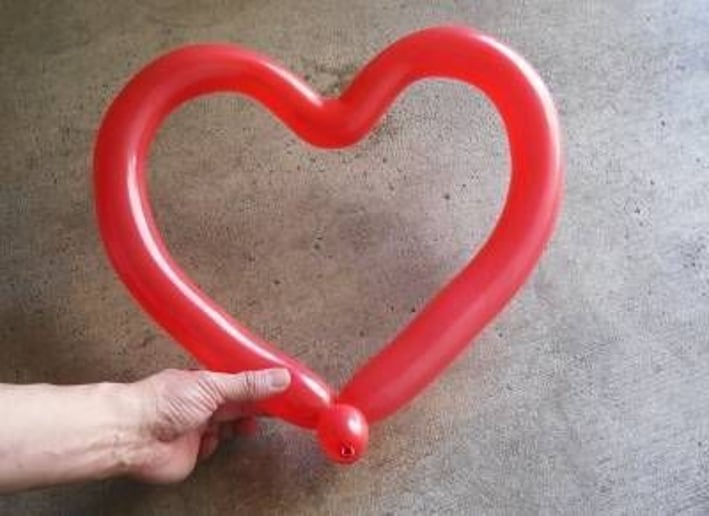 Gallery photo 9 of The Magical Balloon Guy