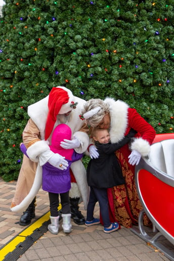 Gallery photo 6 of The Claus Couple