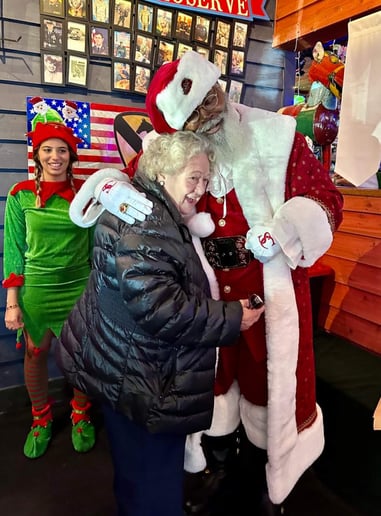 Gallery photo 14 of The Claus Couple