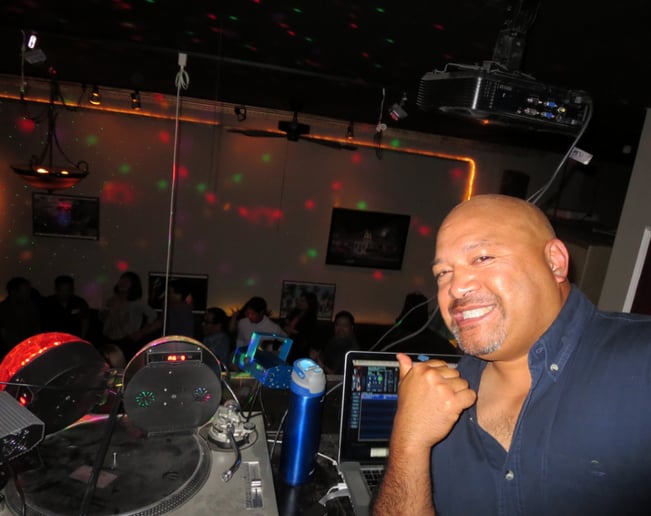Gallery photo 16 of DJTuese