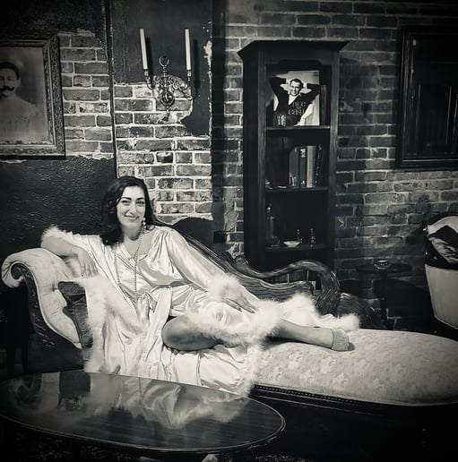 Gallery photo 9 of The Marvelous Miss Mimi