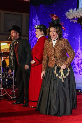 Gallery photo 4 of The MistleTones Holiday Carolers