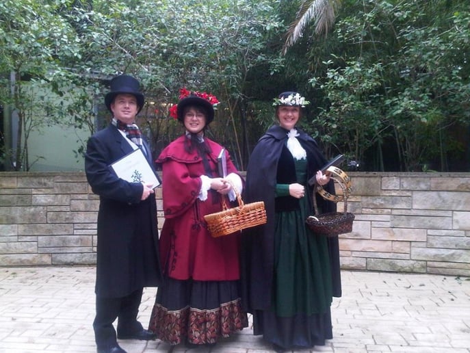 Gallery photo 7 of The MistleTones Holiday Carolers
