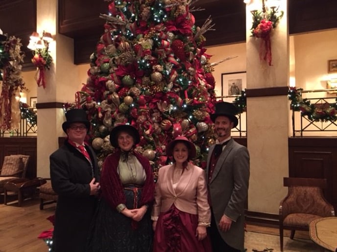 Gallery photo 9 of The MistleTones Holiday Carolers