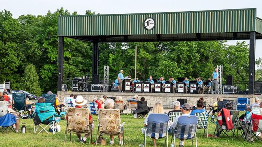 Gallery photo 3 of The MOBB - The Missouri Big Band