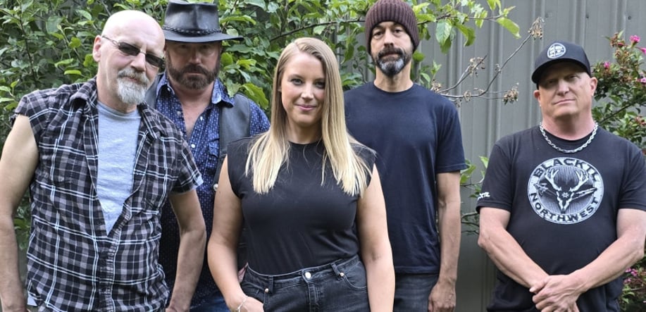 Gallery photo 1 of The Moonshine Band