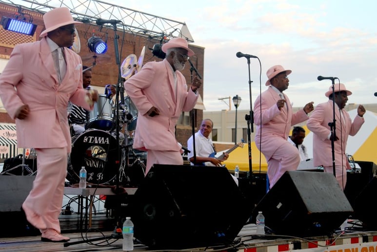 Gallery photo 12 of The Motown Sounds Of Touch